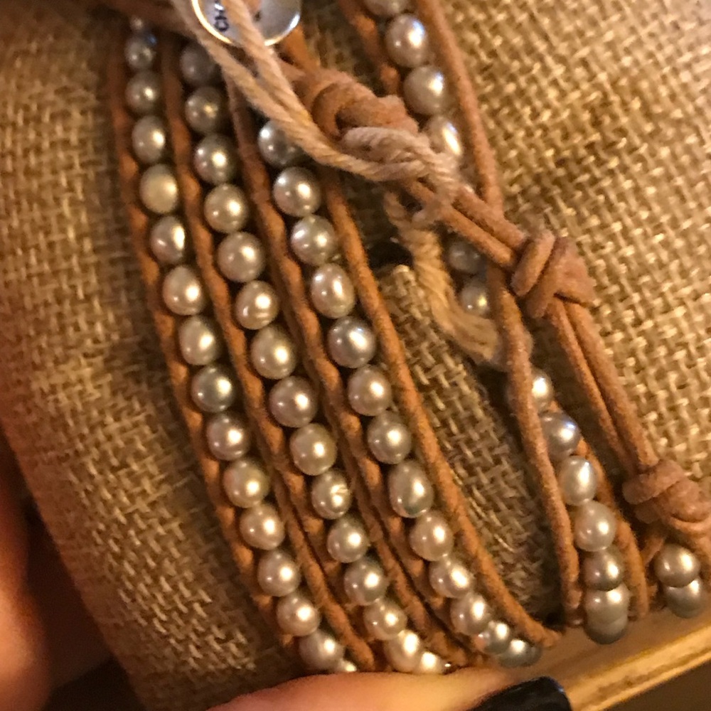 Chan Luu Gray Pearl 5 Wrap Bracelet - Picture 4 of 5